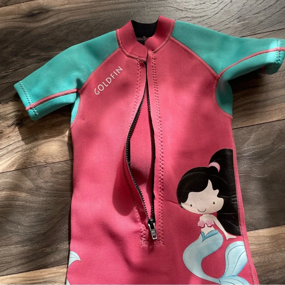 Girl wetsuit size 4 - Picture 4 of 4